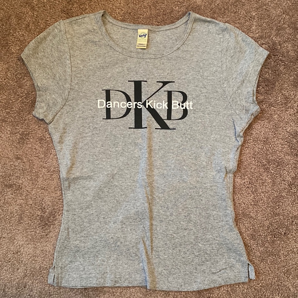 Kavio! “Dancer’s kick butt” tee - S